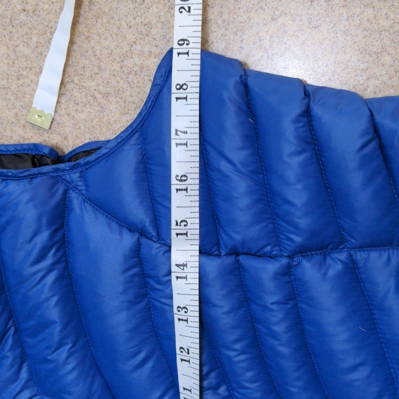 Bernardo Blue Down Filled Hooded Vest Size Medium - Picture 7 of 14